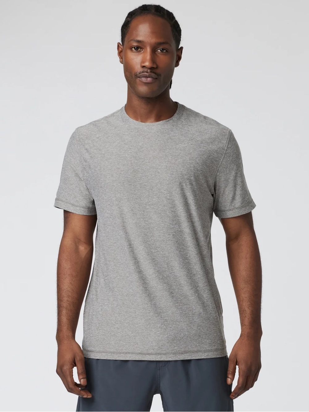 Vuori Strato Tech Tee Men’s Size X-Large in Heather Gray